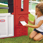 Cape Cottage Playhouse™ - Red
