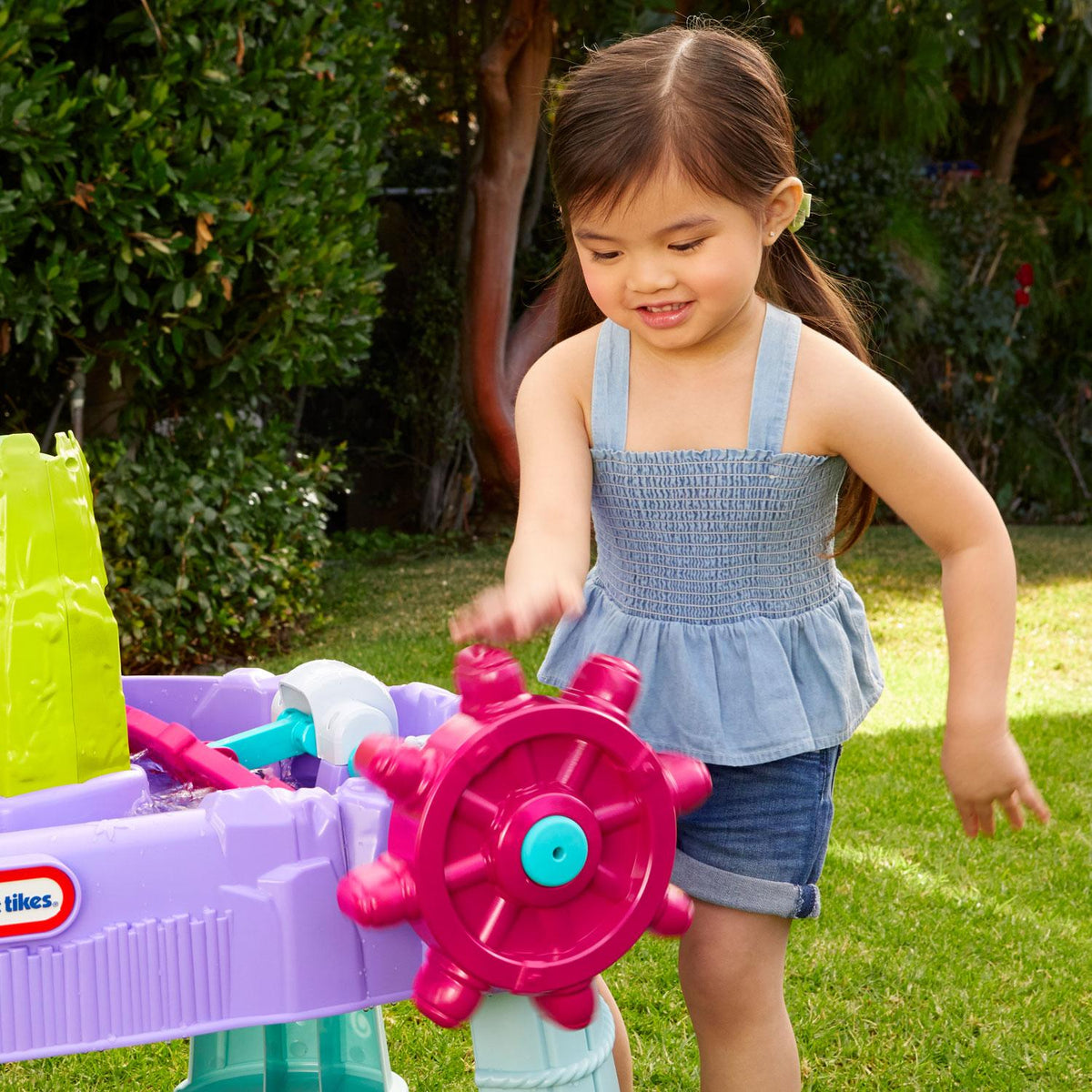 Mermaid Island Wavemaker™ Water Table