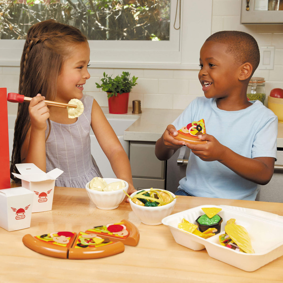 First Food Delivery Set